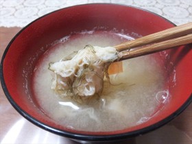スープジャーで激旨なヤマブシタケの味噌汁